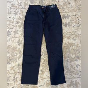 Hollister Ultra High-Rise Mom Pant (Blue, Size 7R)